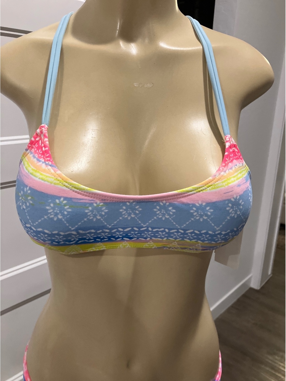 NWT Women's Multi-Color Strappy Back Bikini Swim Top